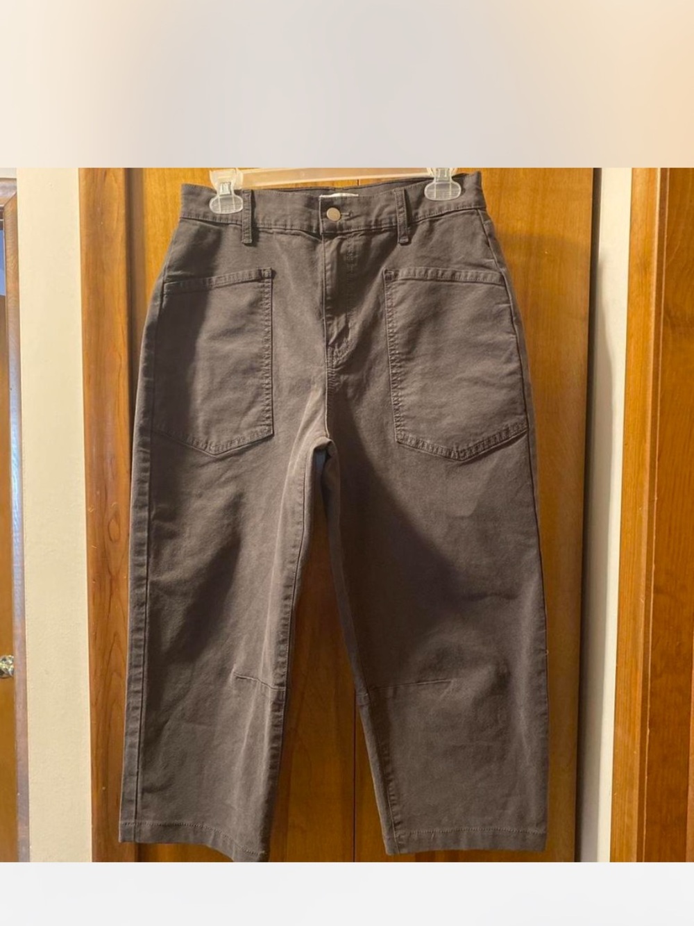 Ever eve Emerson Barrel Crop Jeans in Charcoal